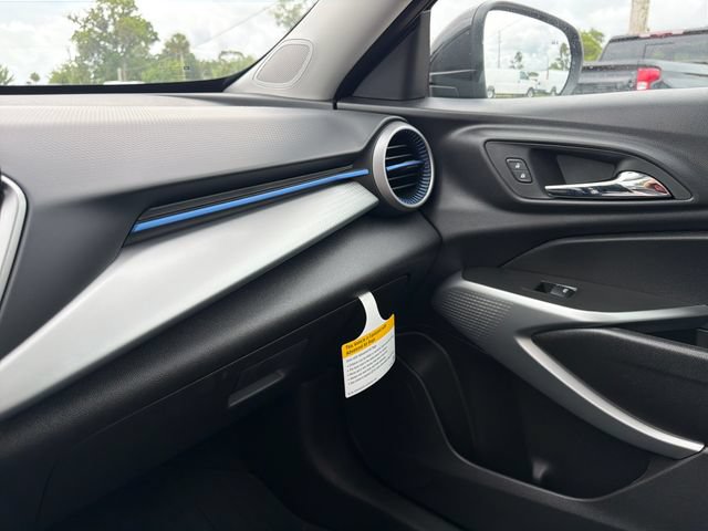 New 2026 Chevrolet Trax LS w/ LS Convenience Package FWD image 32