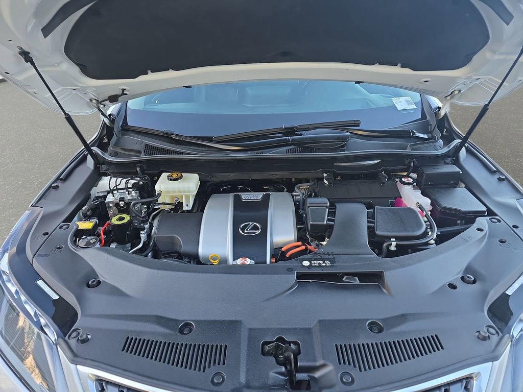 Certified 2022 Lexus RX 450hL Luxury w/ Cold Area Package (CT) image 32