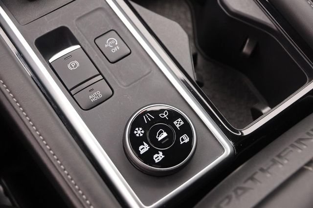 Certified 2025 Nissan Pathfinder SV AWD/4WD image 22