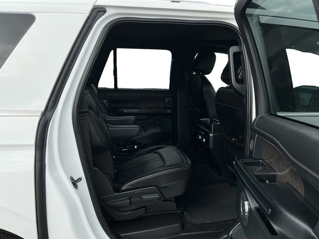 Used 2021 Ford Expedition Max Limited image 23