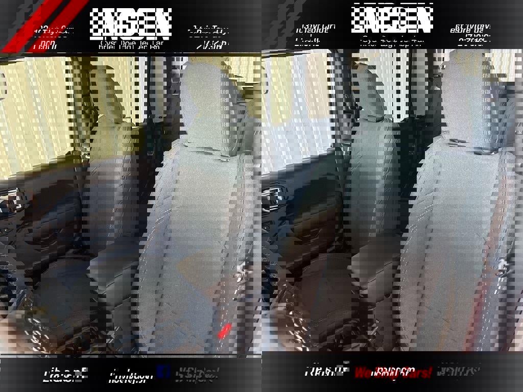 New 2025 Jeep Gladiator Sport image 23