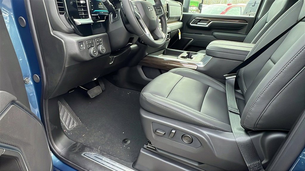 New 2026 Chevrolet Silverado 2500 LT w/ Trail Boss Package image 13