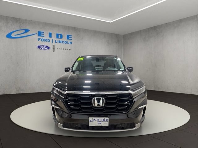 Used 2025 Honda Pilot EX-L image 6