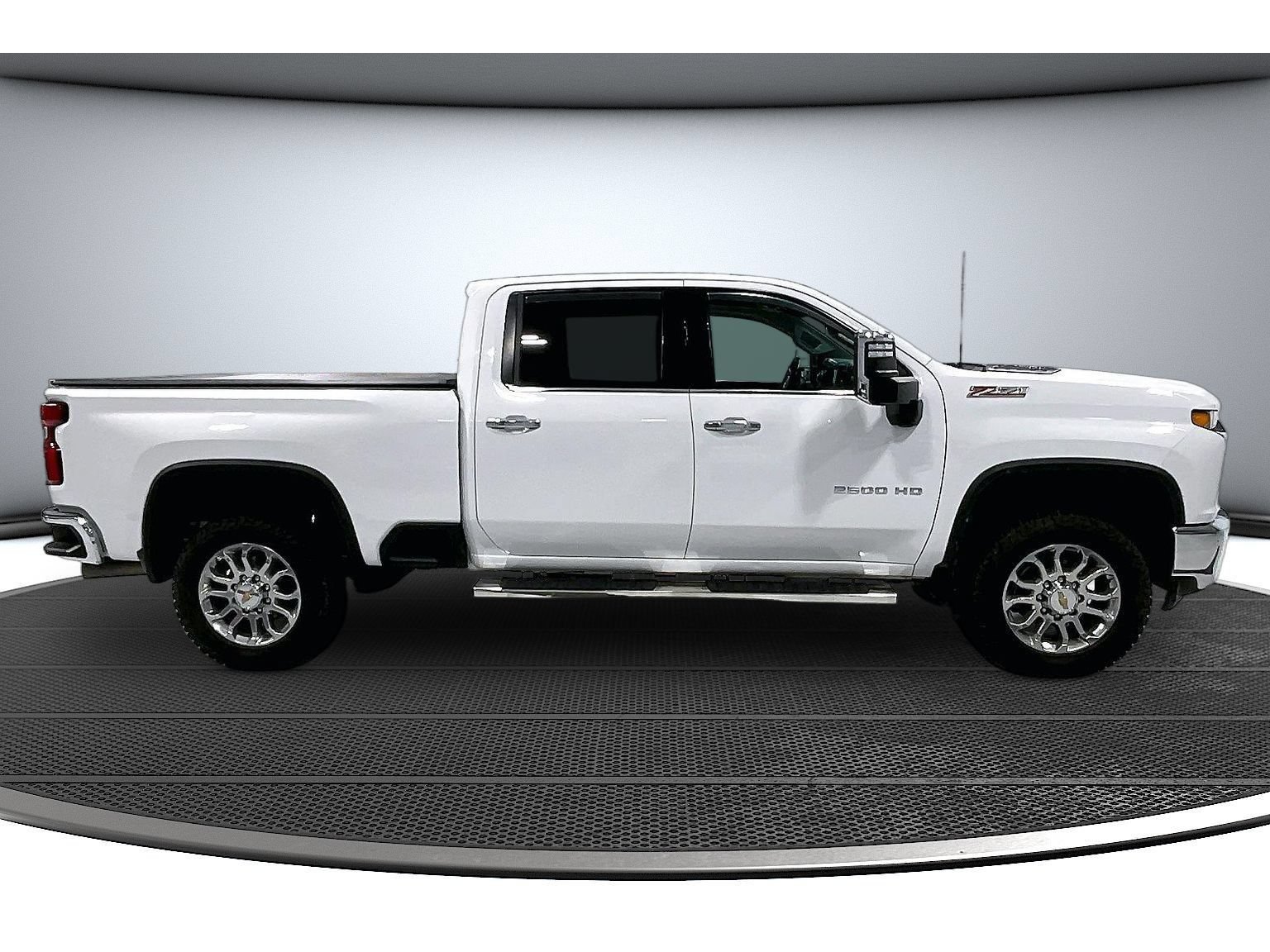 Used 2021 Chevrolet Silverado 2500 LTZ w/ LTZ Plus Package AWD/4WD image 15