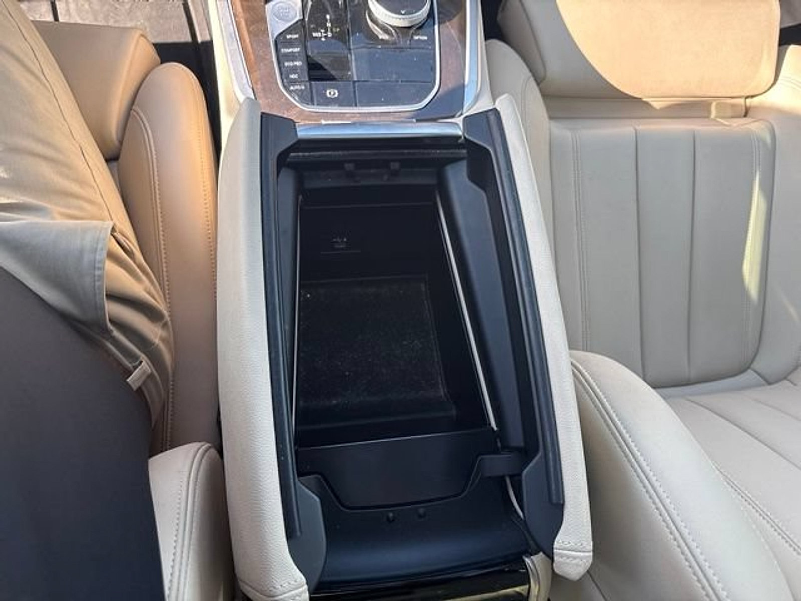 Used 2022 BMW X5 xDrive40i w/ Premium Package AWD/4WD image 21
