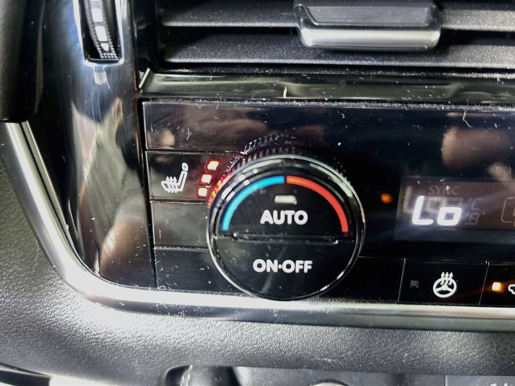 Used 2023 Nissan Rogue SL AWD/4WD image 21