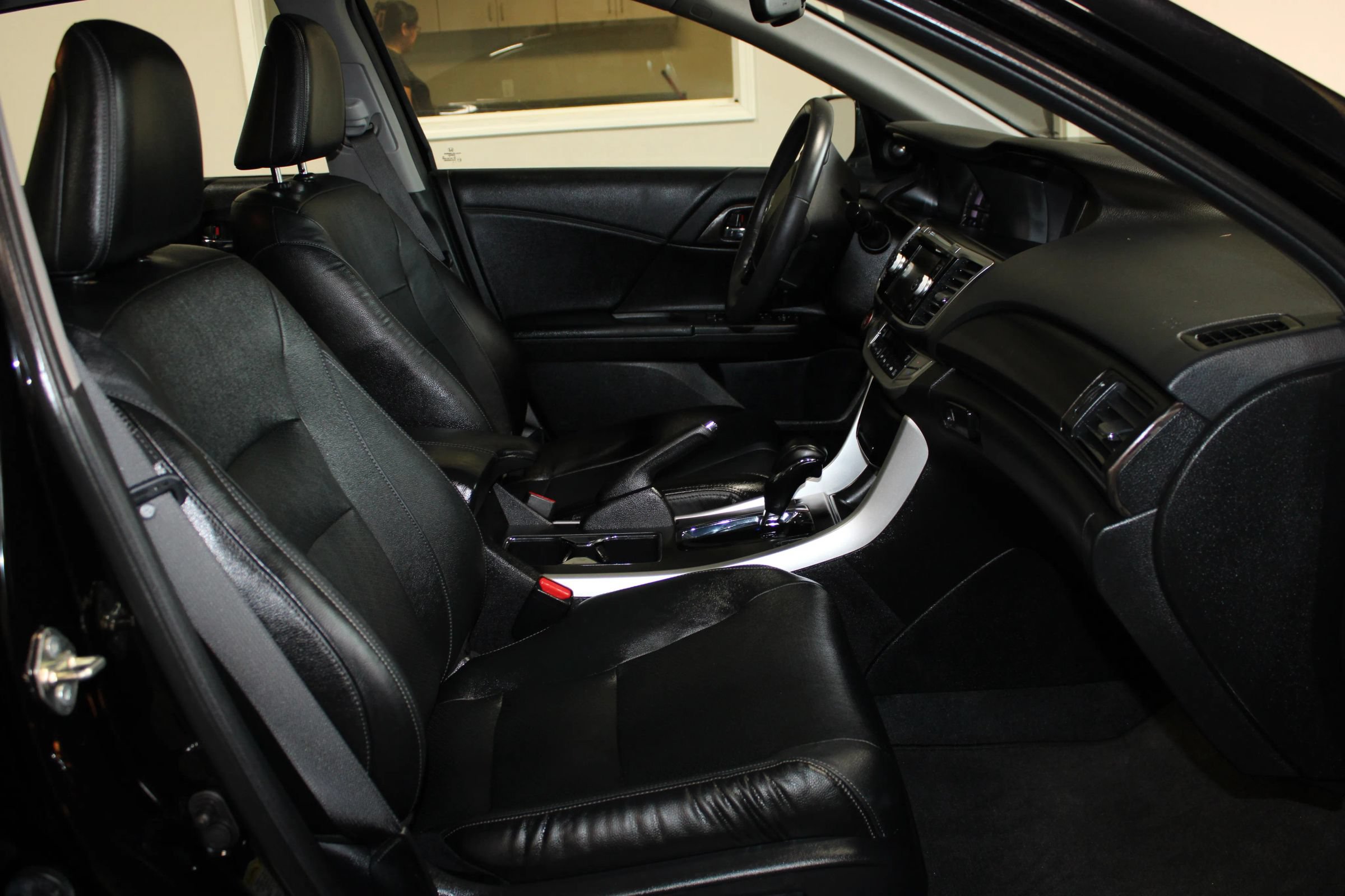 Used 2014 Honda Accord EX-L image 33