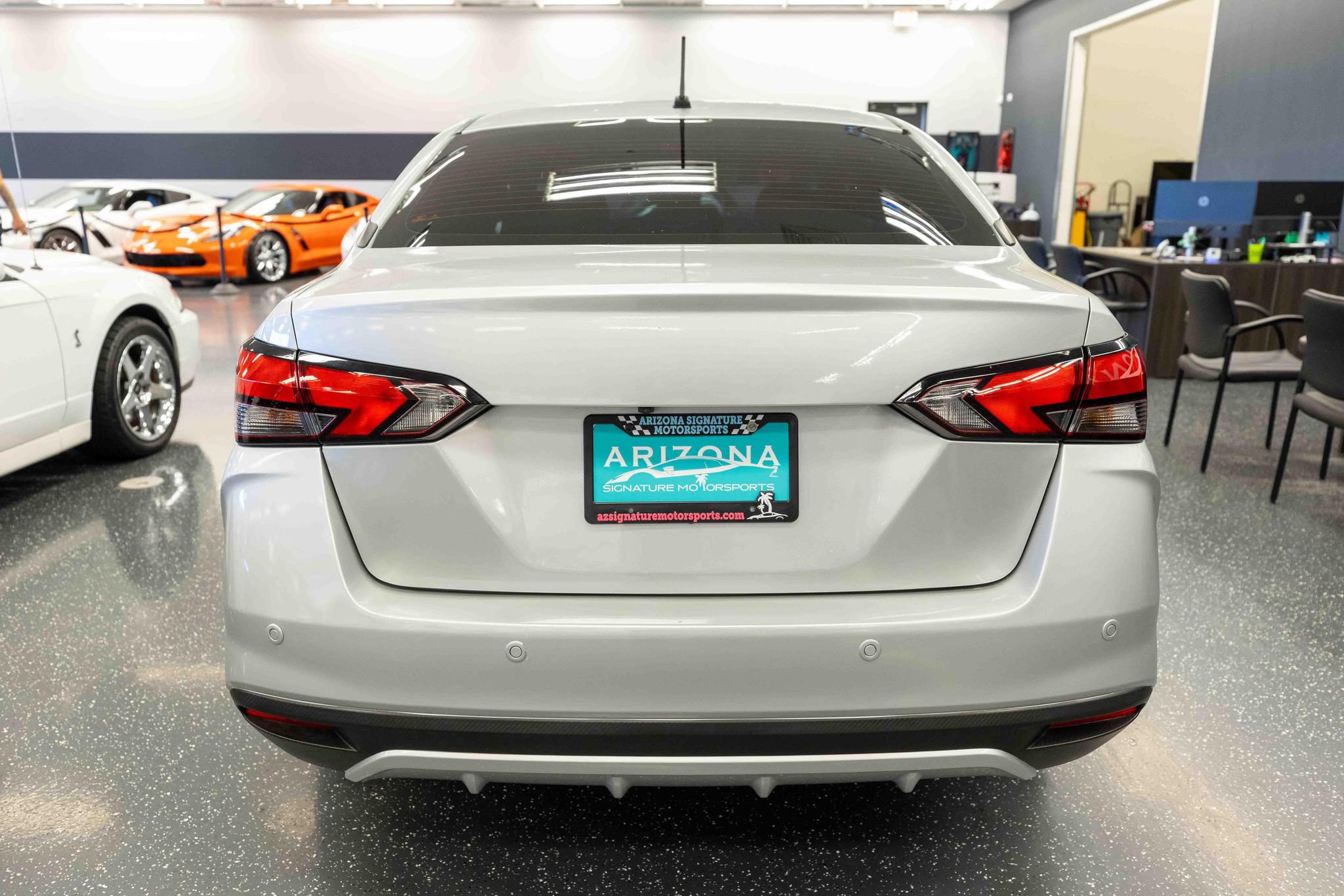 Used 2021 Nissan Versa S FWD image 6