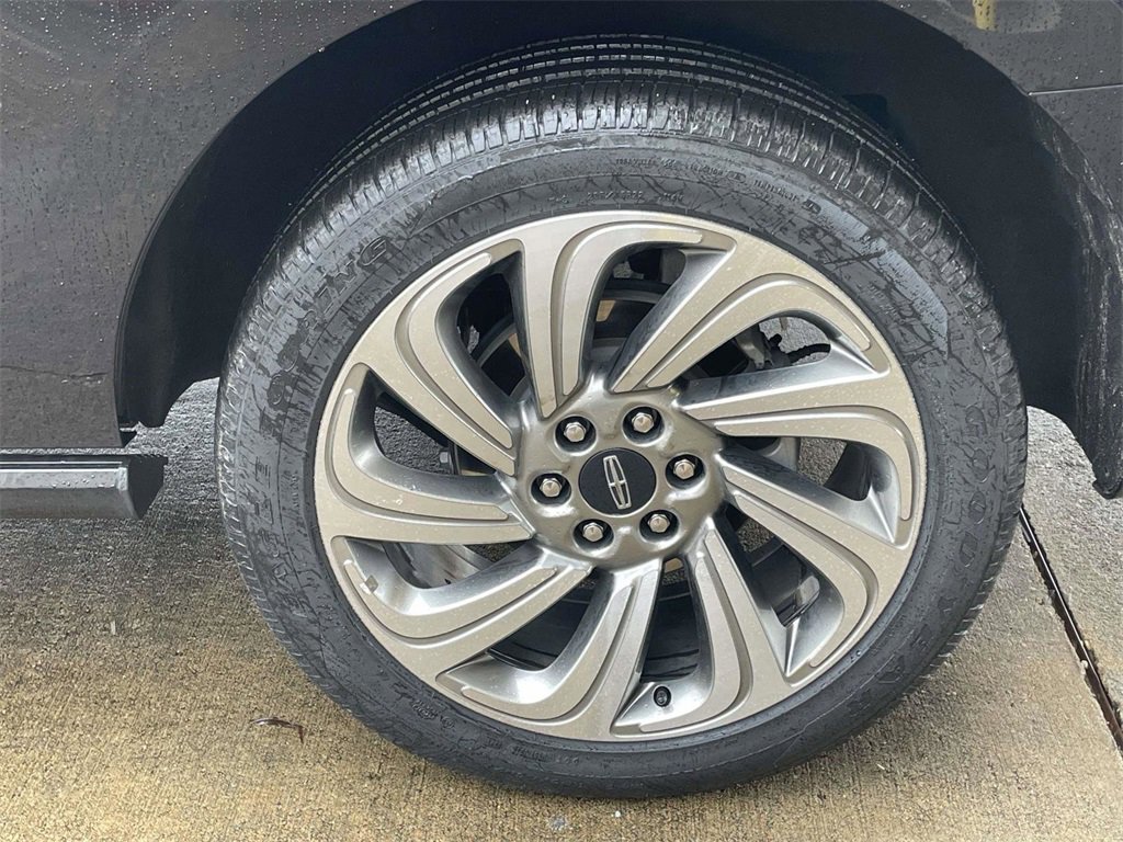 Used 2023 Lincoln Navigator Reserve image 9