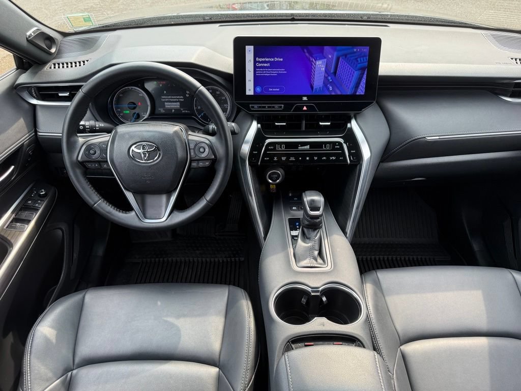 Certified 2024 Toyota Venza XLE AWD/4WD image 19