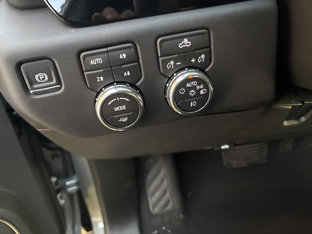 New 2026 GMC Sierra 1500 Elevation image 11