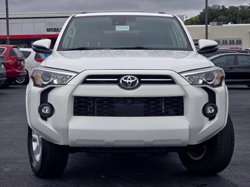 Used 2023 Toyota 4Runner SR5 Premium w/ Moonroof Package AWD/4WD image 3