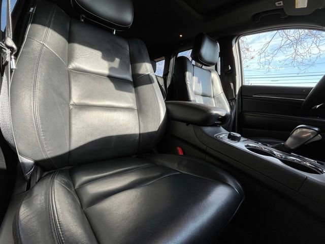 Used 2022 Jeep Grand Cherokee Limited image 28