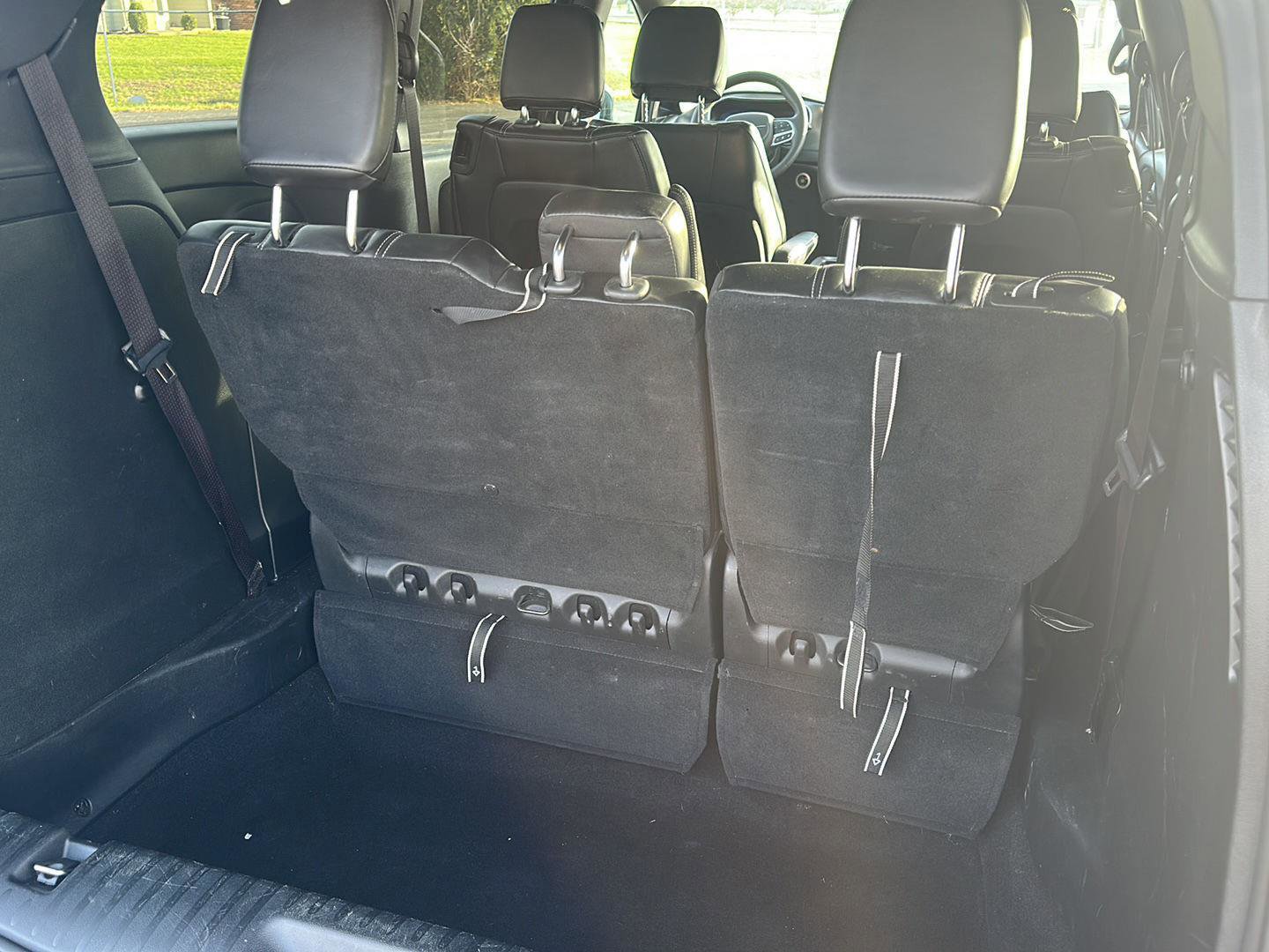 Used 2025 Chrysler Pacifica Select image 15