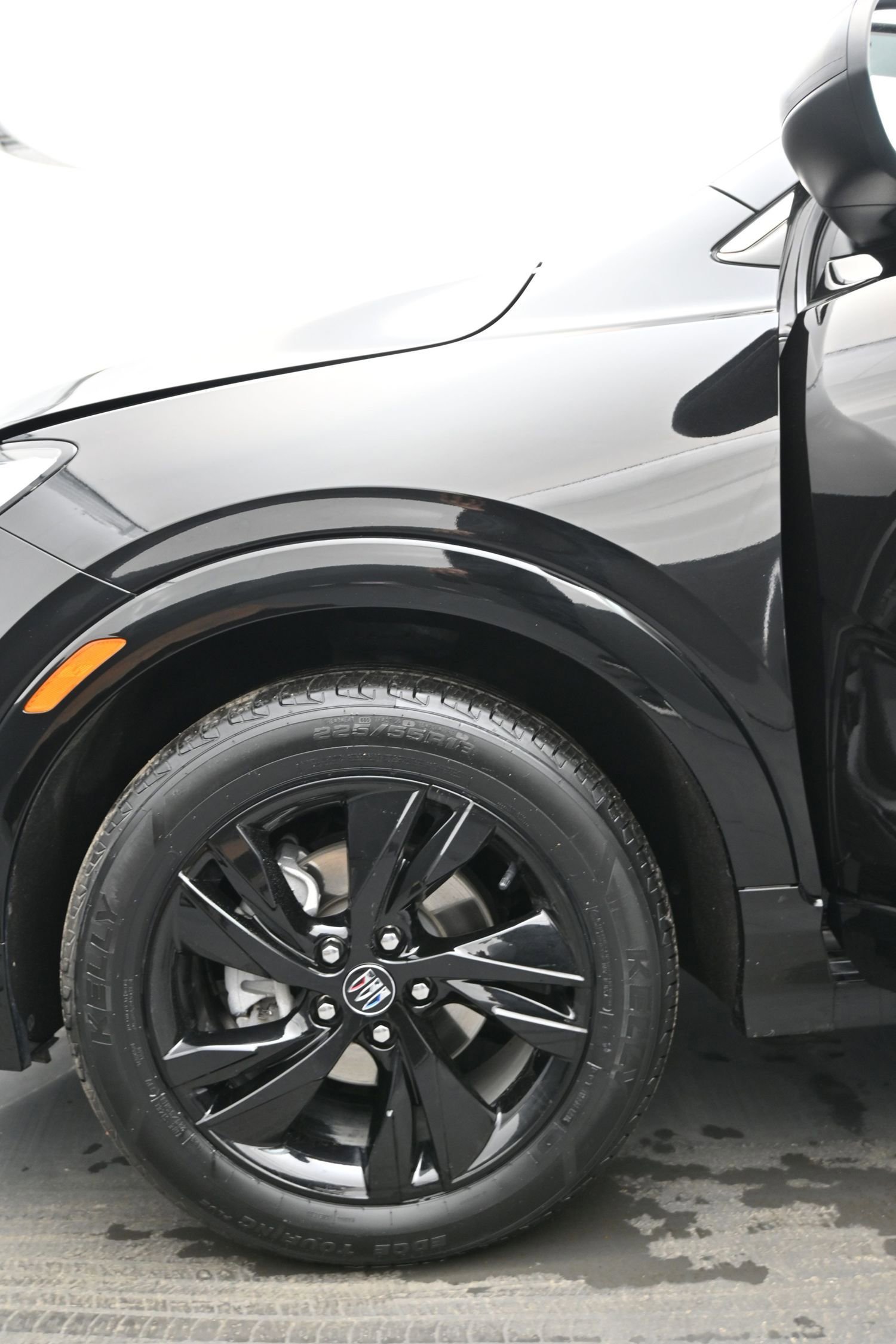 Used 2024 Buick Encore GX Sport Touring image 19