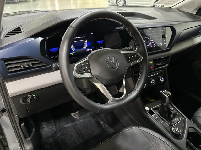 Certified 2022 Volkswagen Taos SE image 14