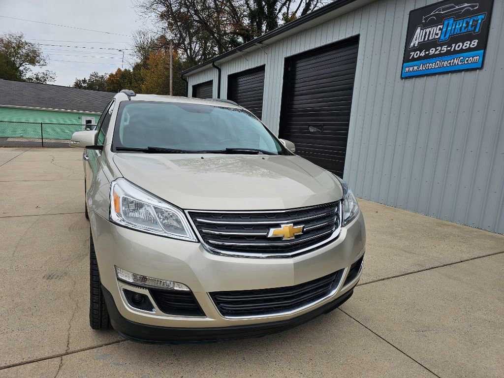 Used 2016 Chevrolet Traverse LT w/ Style and Technology Package image 14