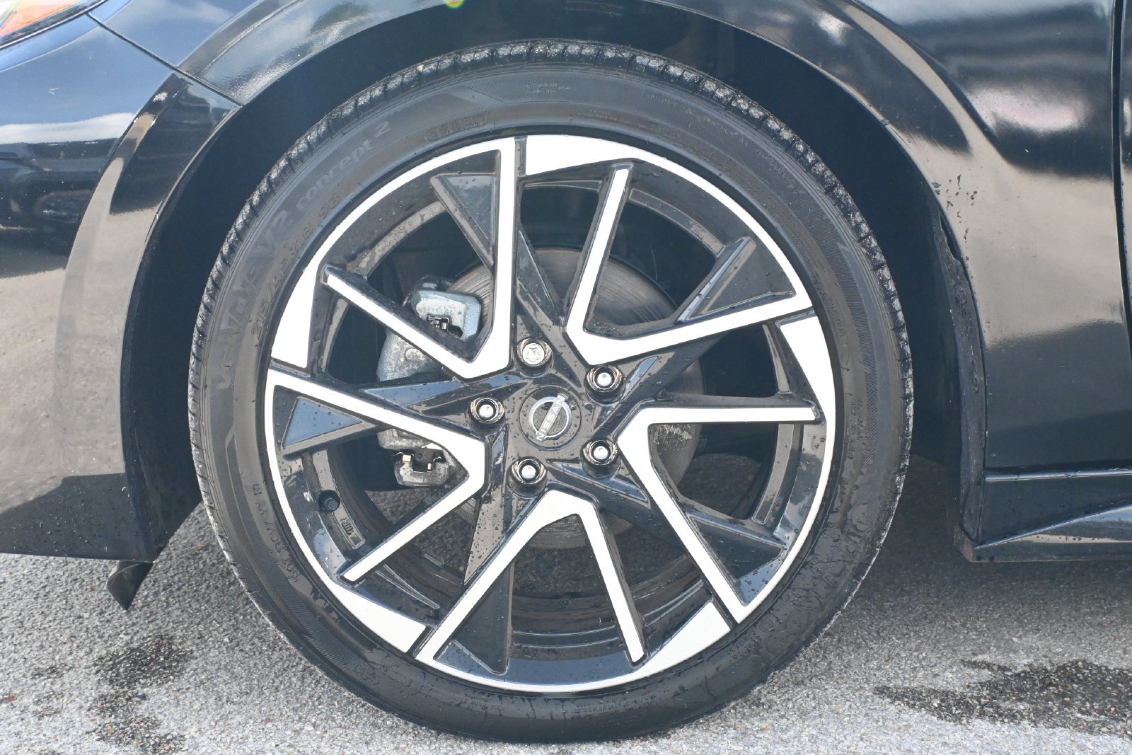 Used 2025 Nissan Sentra SR FWD image 7