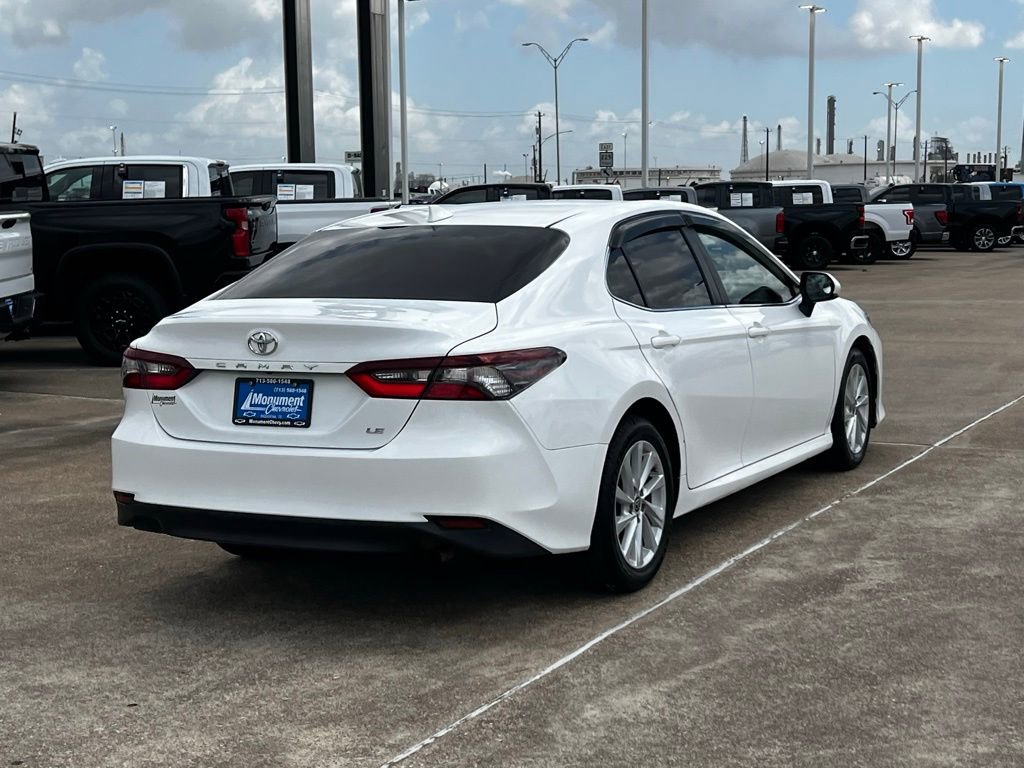 Used 2022 Toyota Camry LE FWD image 10