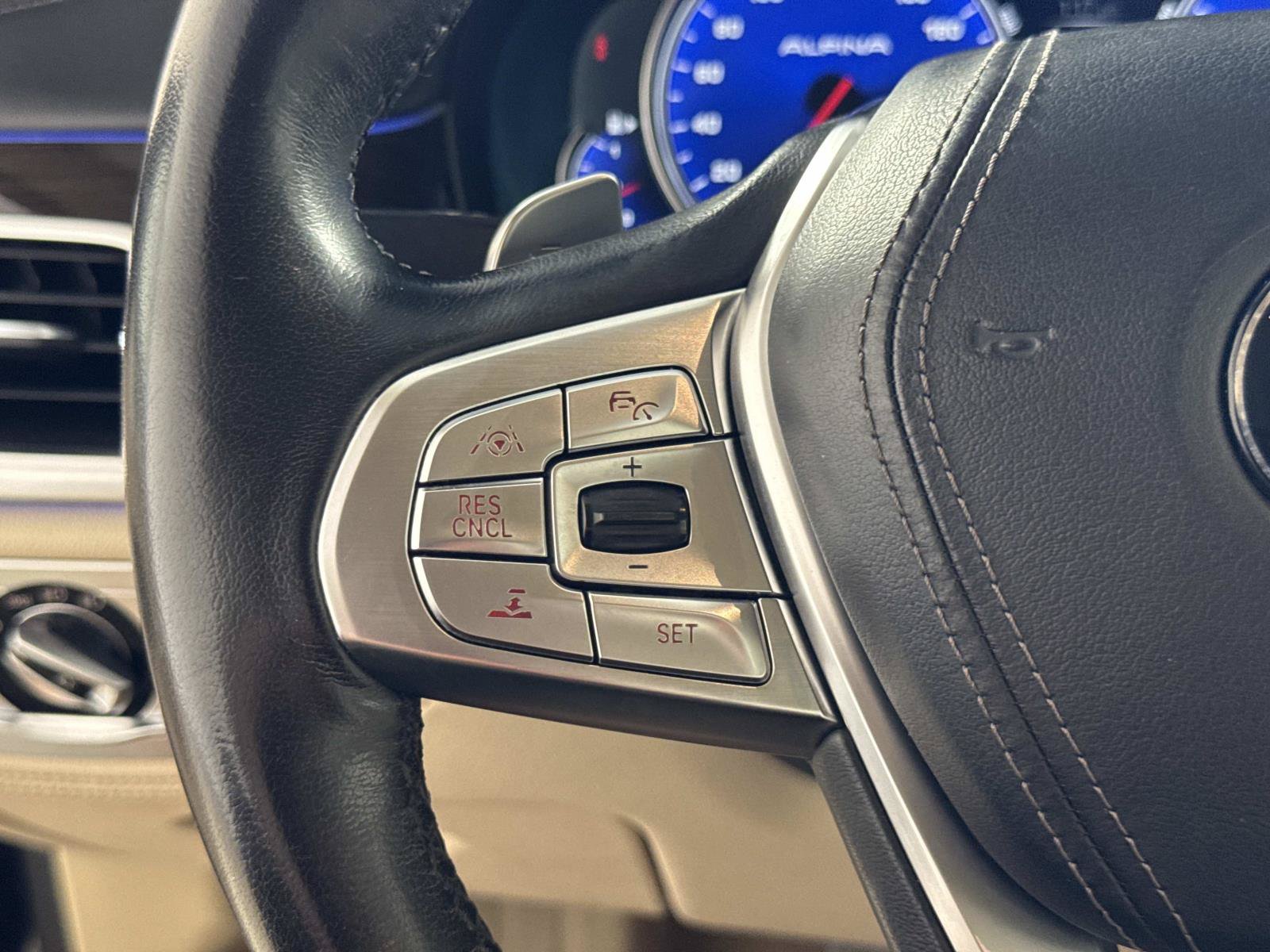 Used 2016 BMW 740i RWD image 29