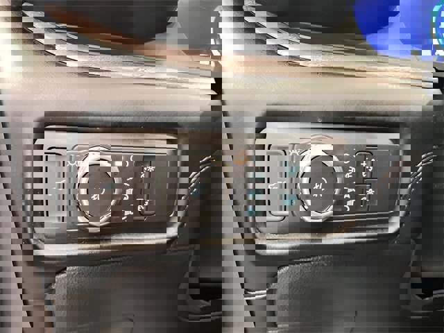 Used 2022 Ford Explorer Platinum w/ Equipment Group 601A image 27