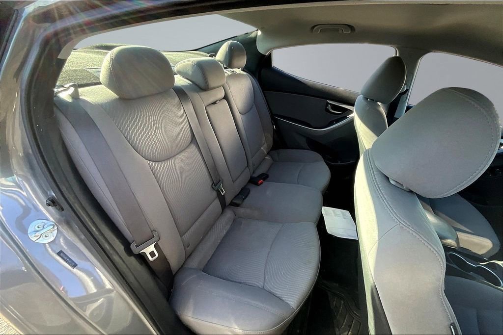 Used 2014 Hyundai Elantra SE w/ Option Group 02 FWD image 20