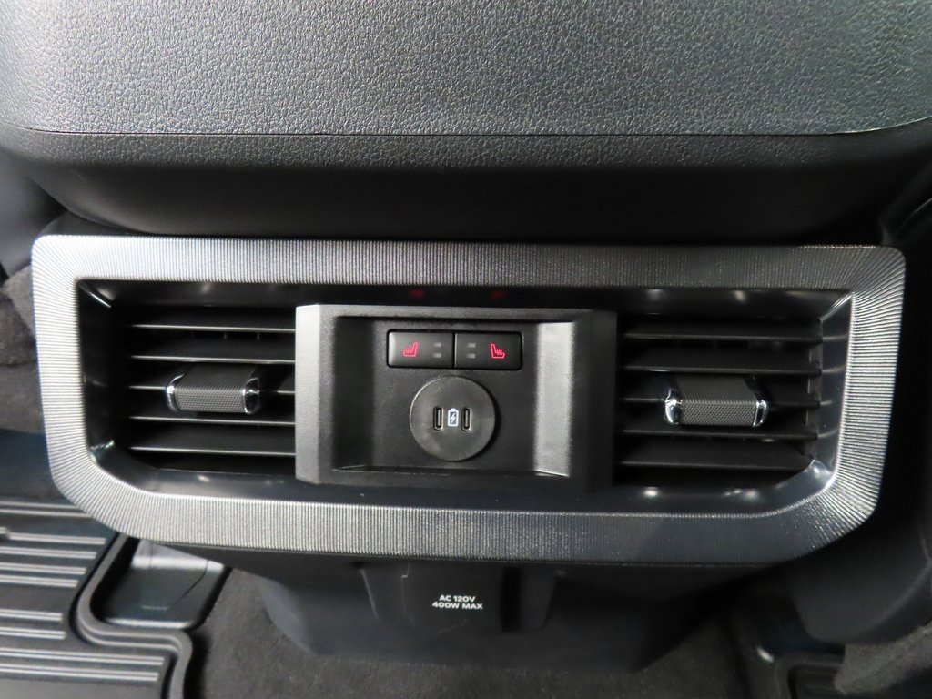 Used 2025 Ford F250 Platinum image 11