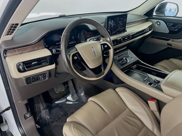Used 2020 Lincoln Aviator Reserve w/ Equipment Group 202A image 11