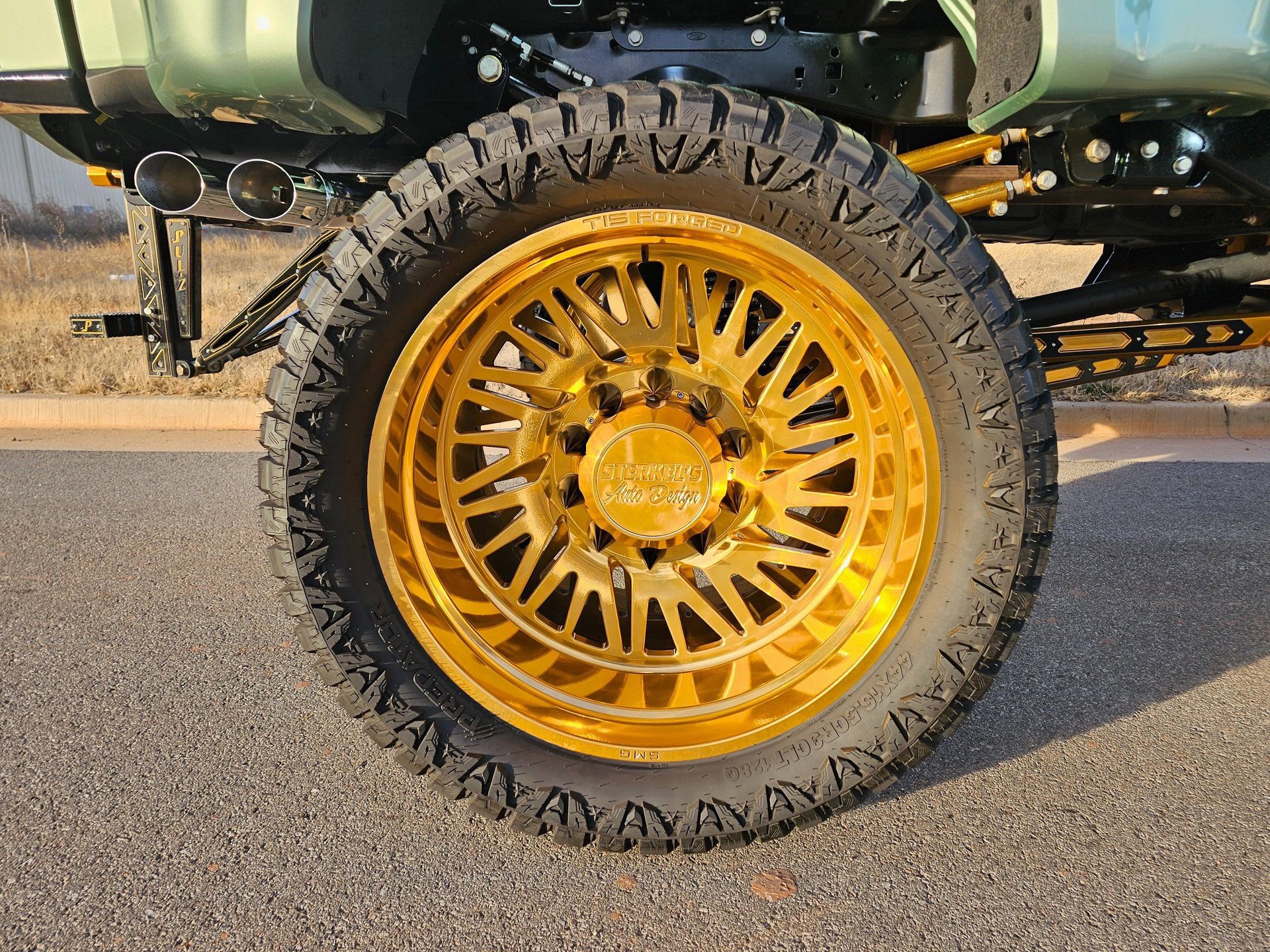 Used 2024 Ford F450 Platinum AWD/4WD image 39