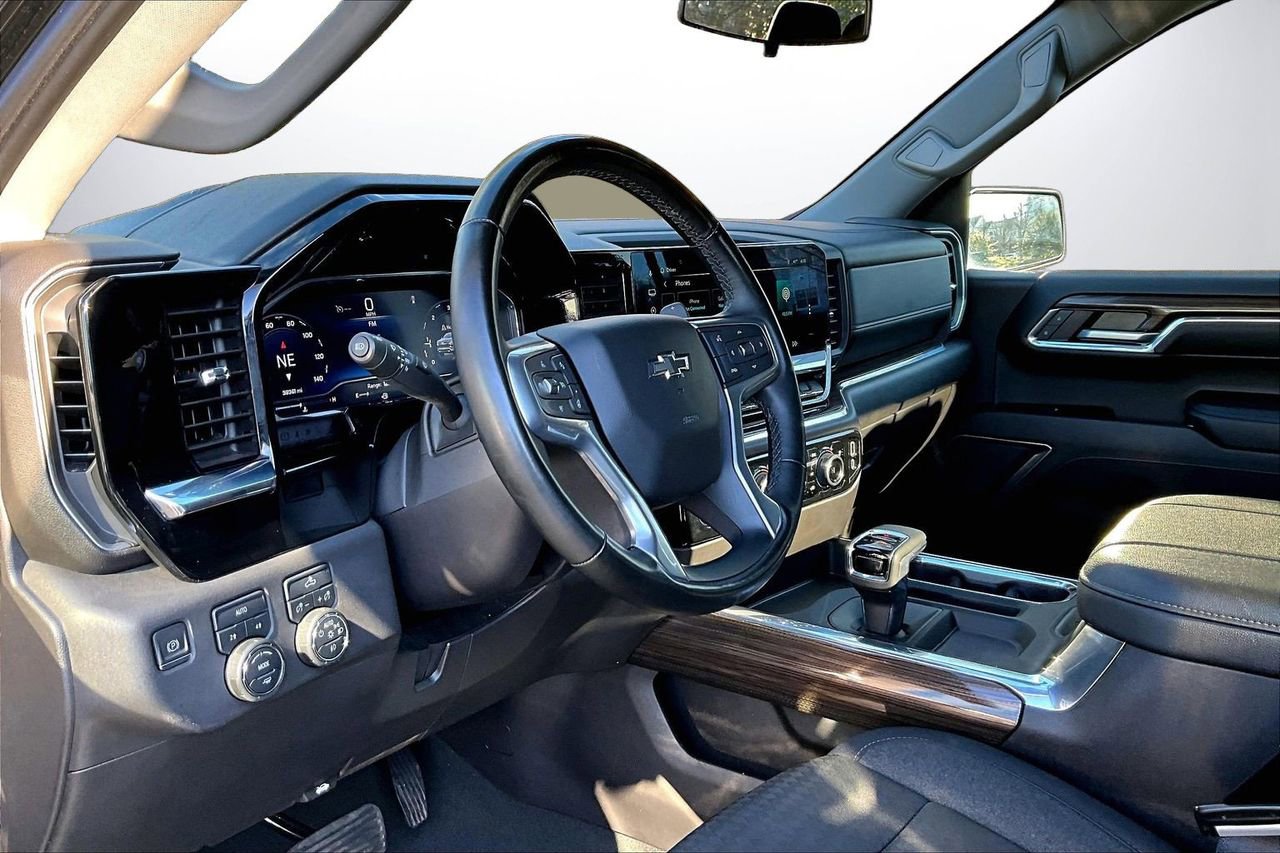 Used 2024 Chevrolet Silverado 1500 RST image 19