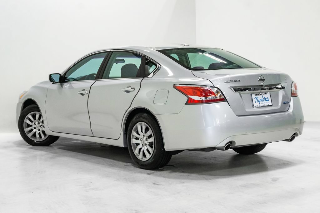 Used 2014 Nissan Altima 2.5 S w/ Display Audio Package FWD image 24