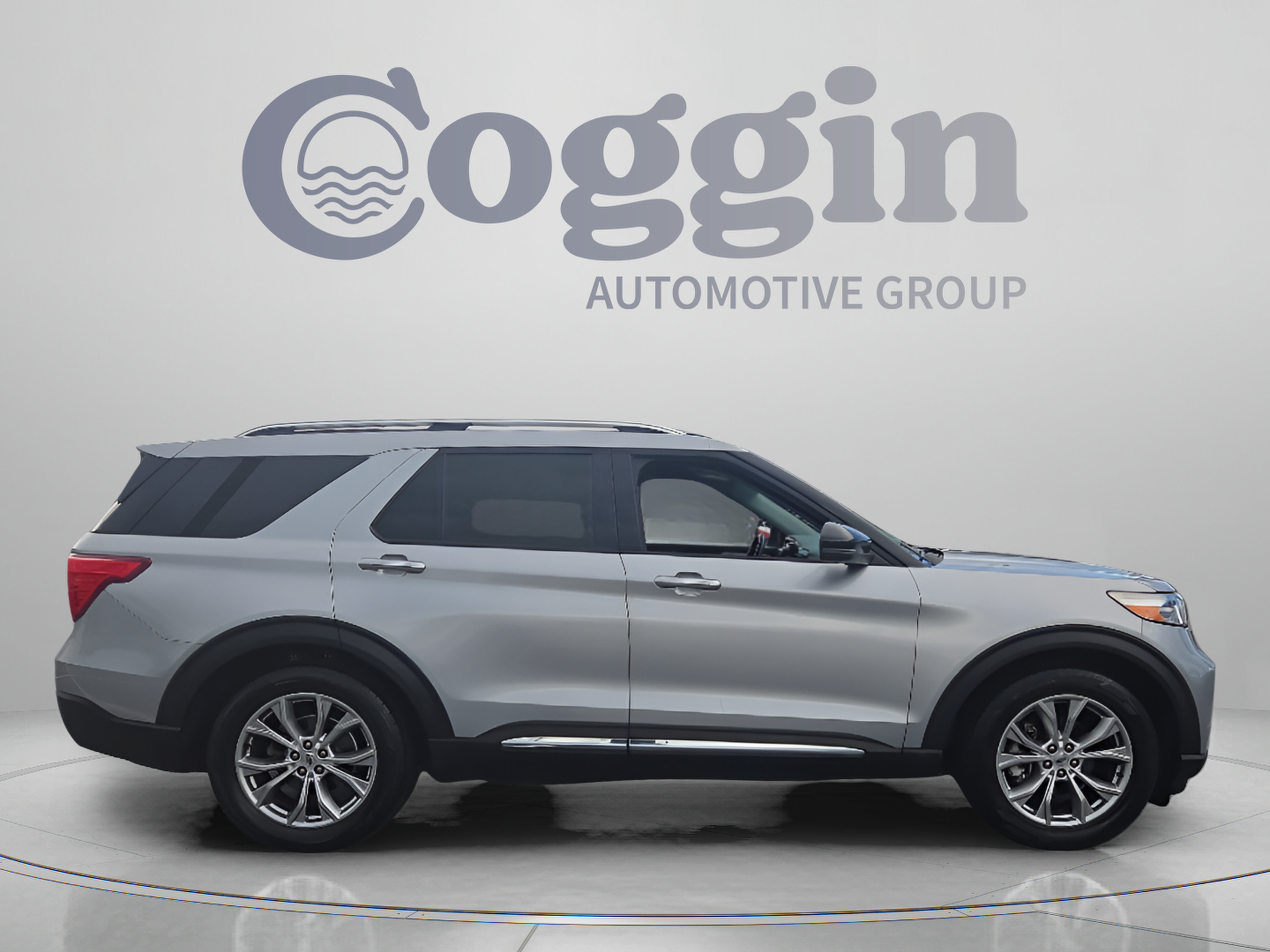 Used 2021 Ford Explorer Limited w/ Equipment Group 301A RWD image 6