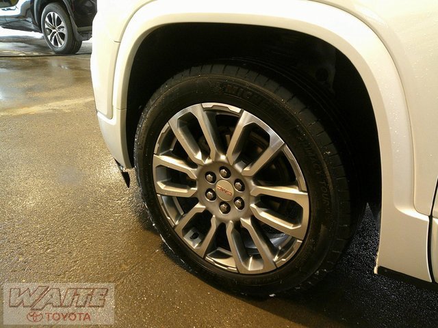 Used 2023 GMC Acadia Denali w/ Denali Ultimate Package image 9