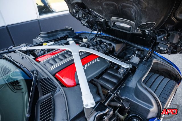 Used 2013 SRT Viper GTS w/ GTS Laguna Interior Pkg RWD image 34
