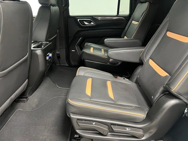 Used 2024 GMC Yukon XL AT4 w/ AT4 Premium Package AWD/4WD image 43
