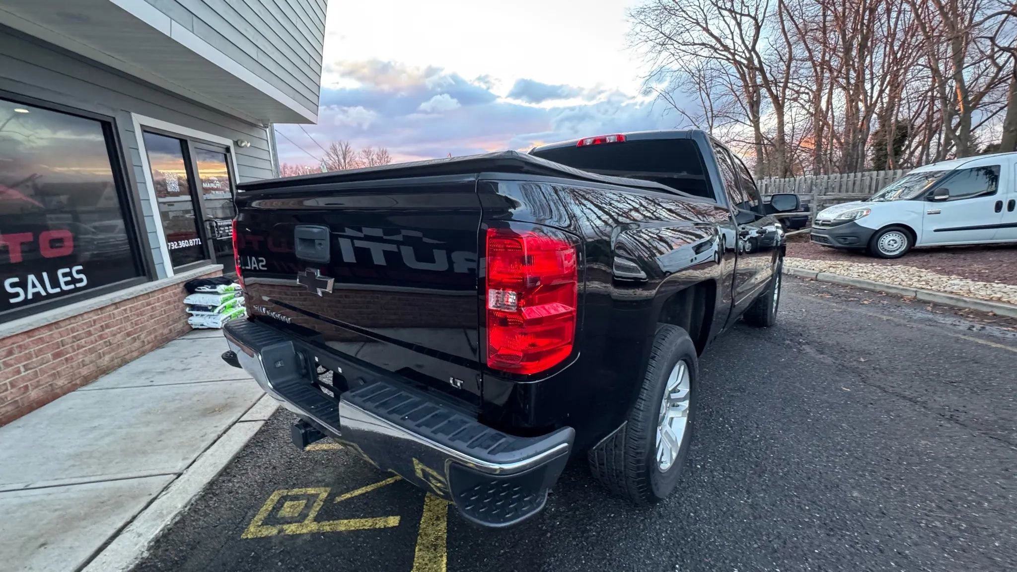 Used 2018 Chevrolet Silverado 1500 LT w/ All Star Edition image 6