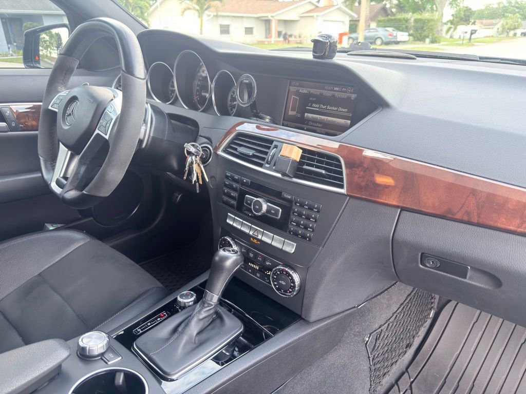 Used 2013 Mercedes-Benz C 63 AMG Sedan image 36