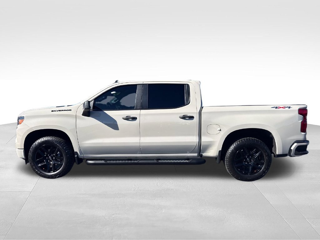 Used 2026 Chevrolet Silverado 1500 Custom w/ Turbomax Blackout Package AWD/4WD image 2