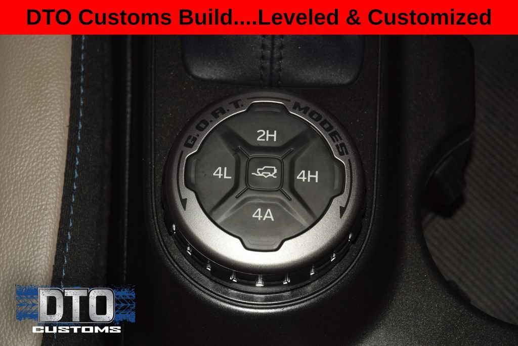 Used 2023 Ford Bronco Wildtrak AWD/4WD image 32