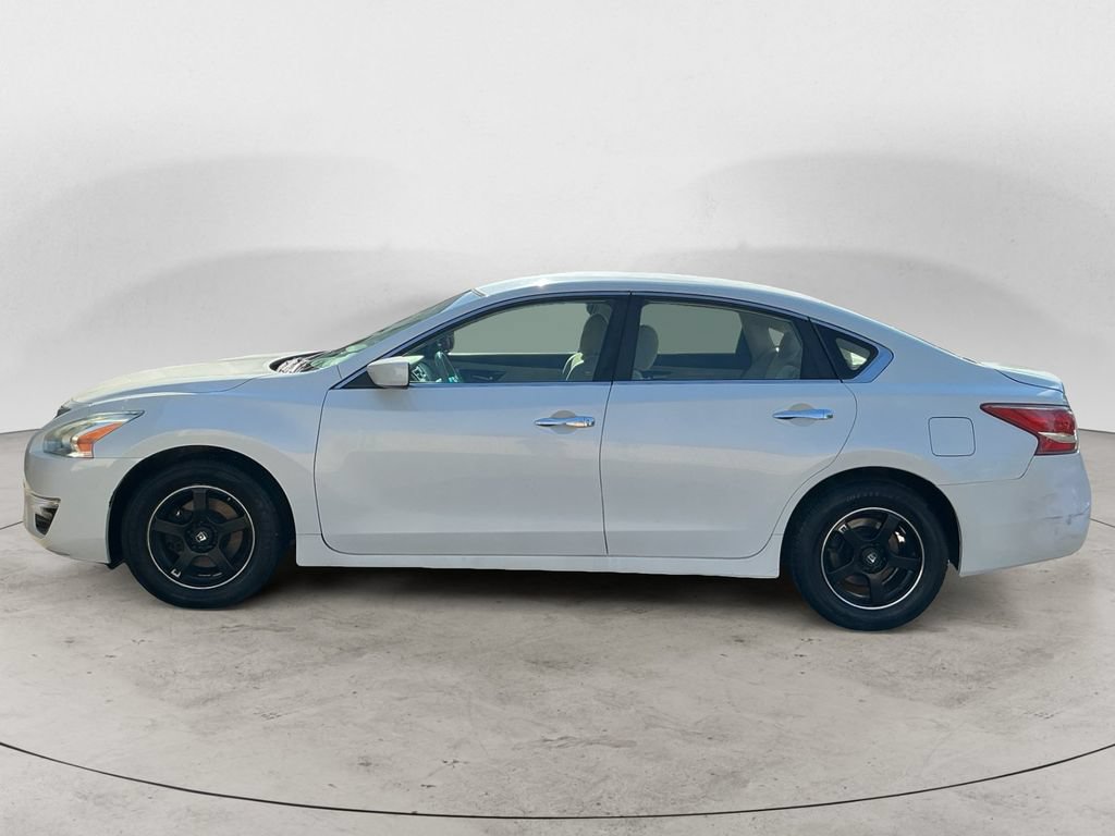Used 2013 Nissan Altima 2.5 S FWD image 8