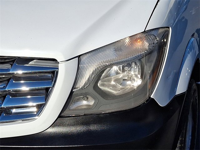 Used 2014 Freightliner Sprinter 2500 image 12