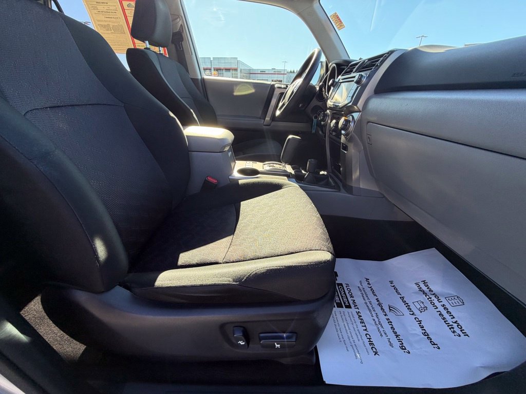 Used 2013 Toyota 4Runner Trail AWD/4WD image 34