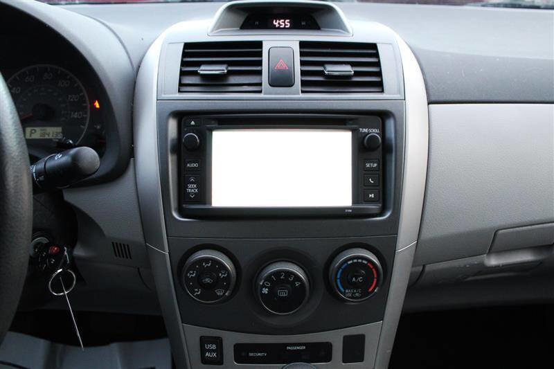 Used 2013 Toyota Corolla L image 17