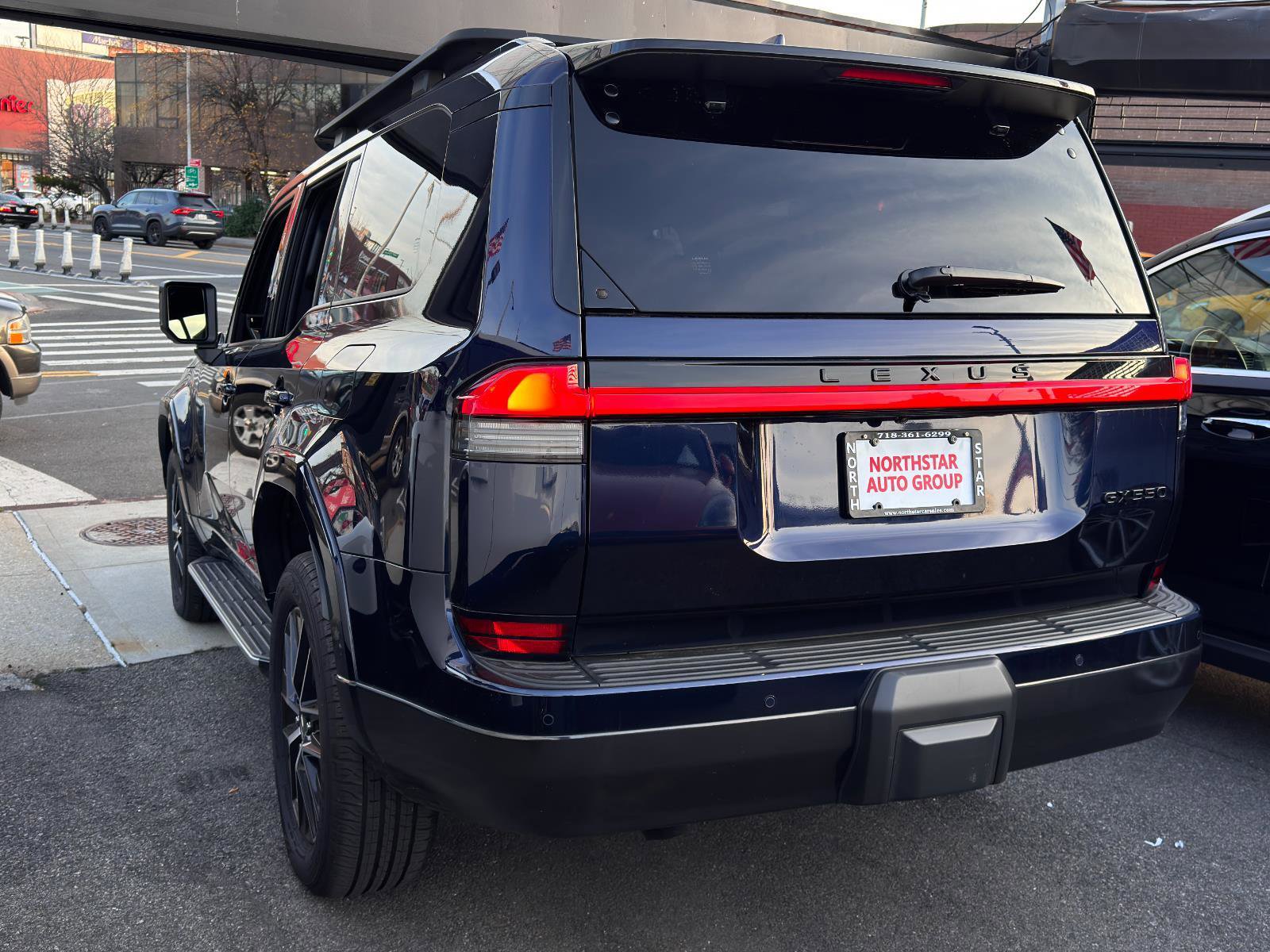 Used 2024 Lexus GX 550 GX 550 Premium w/ Accessory Package (31) image 6