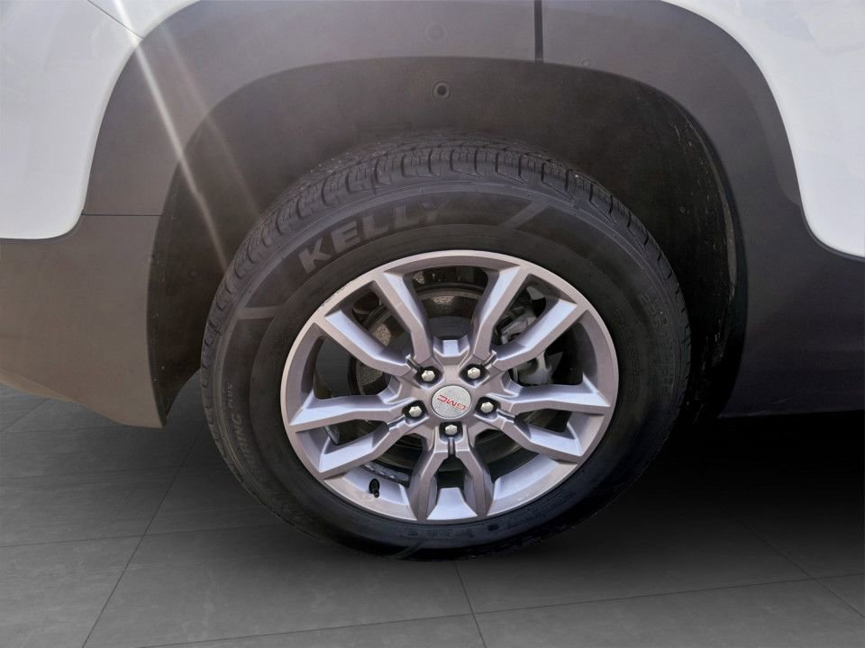 Used 2024 GMC Terrain SLT image 35