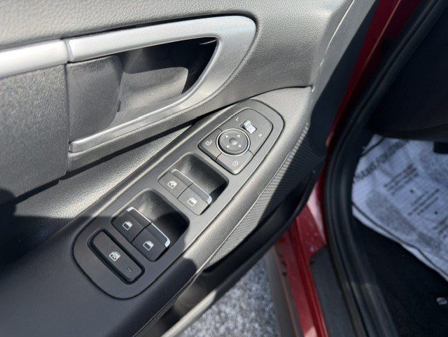 Used 2025 Hyundai Sonata SE FWD image 12