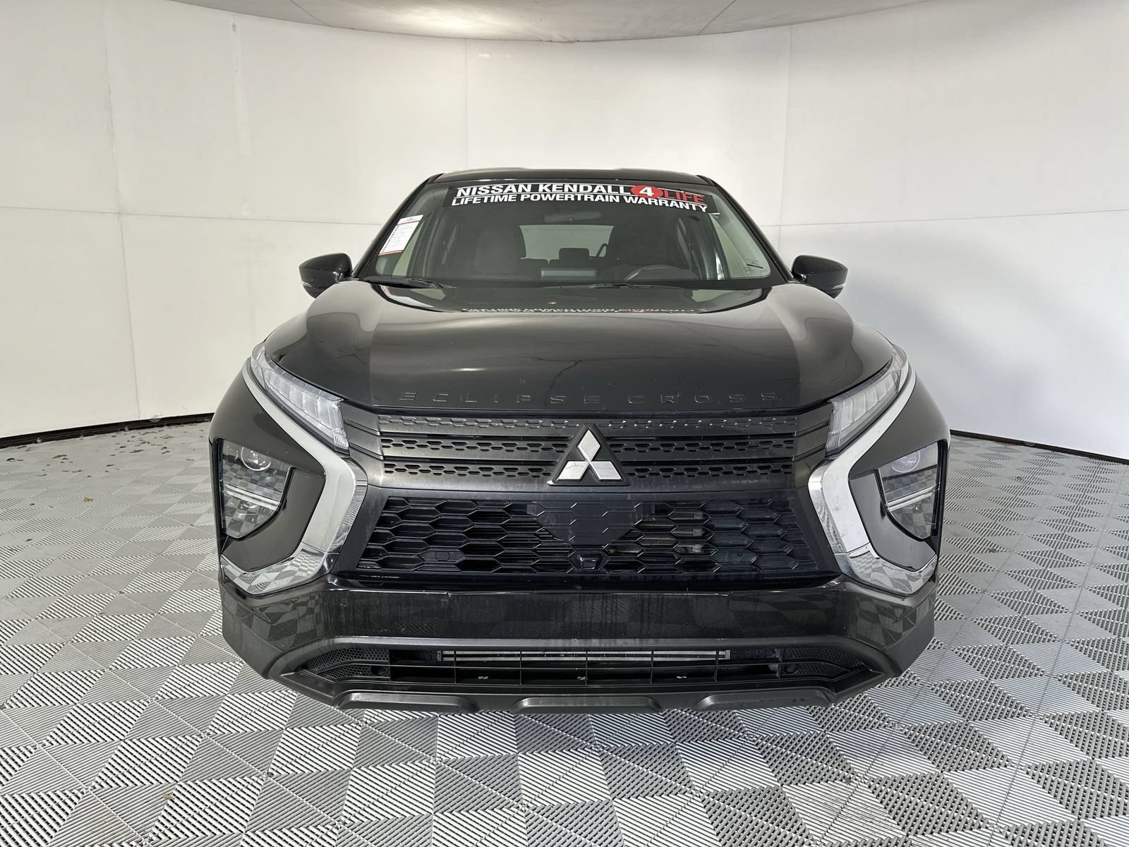 Used 2022 Mitsubishi Eclipse Cross LE AWD/4WD image 3