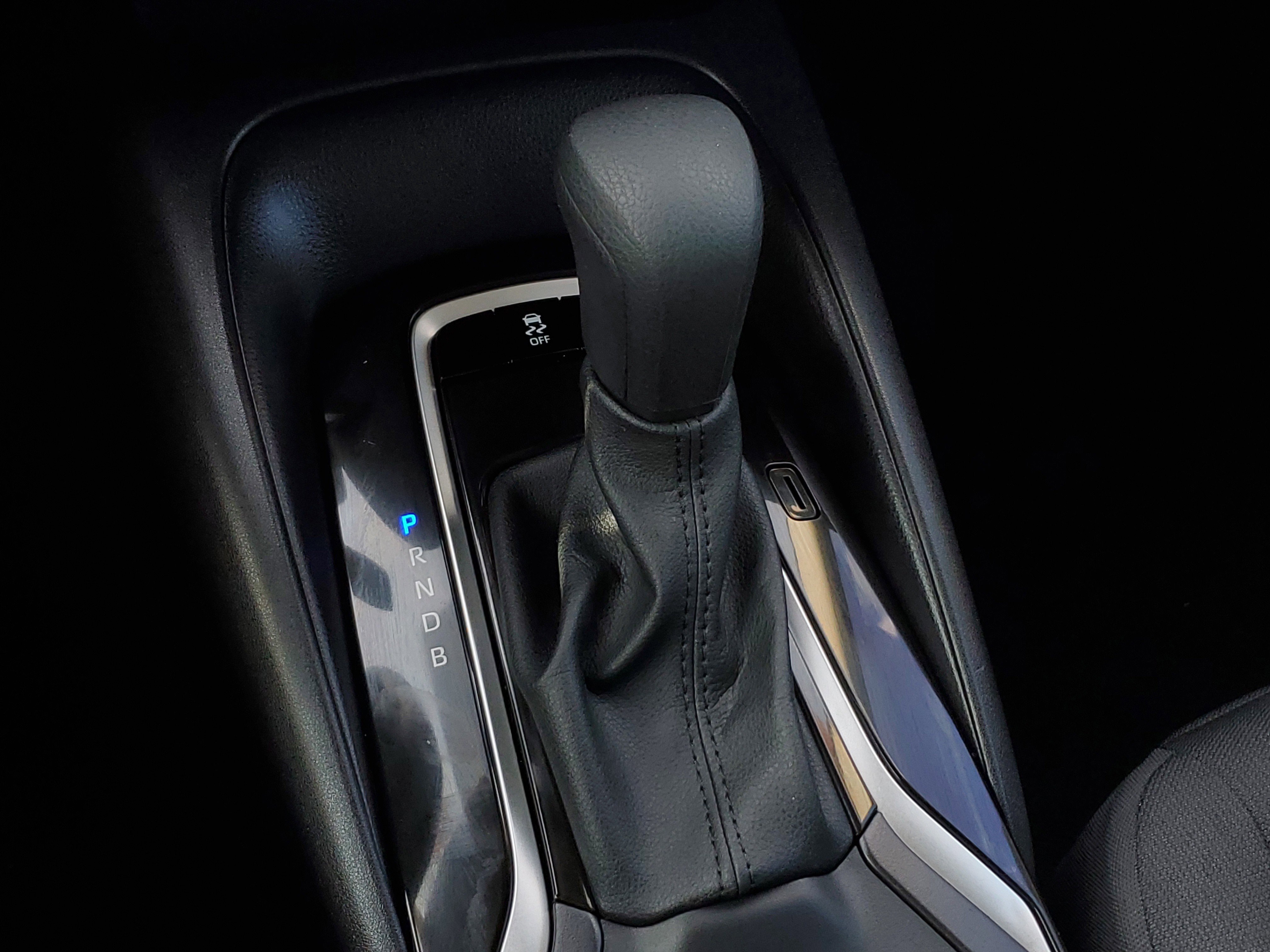 Used 2025 Toyota Corolla LE image 30