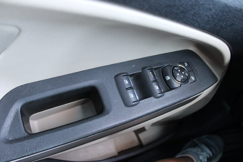 Used 2020 Ford EcoSport S FWD image 37