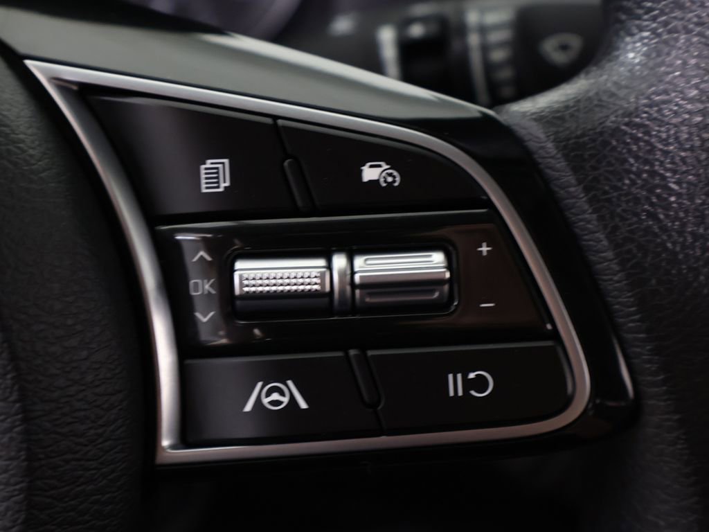 Used 2024 Kia Forte LXS w/ LXS Technology Package FWD image 39